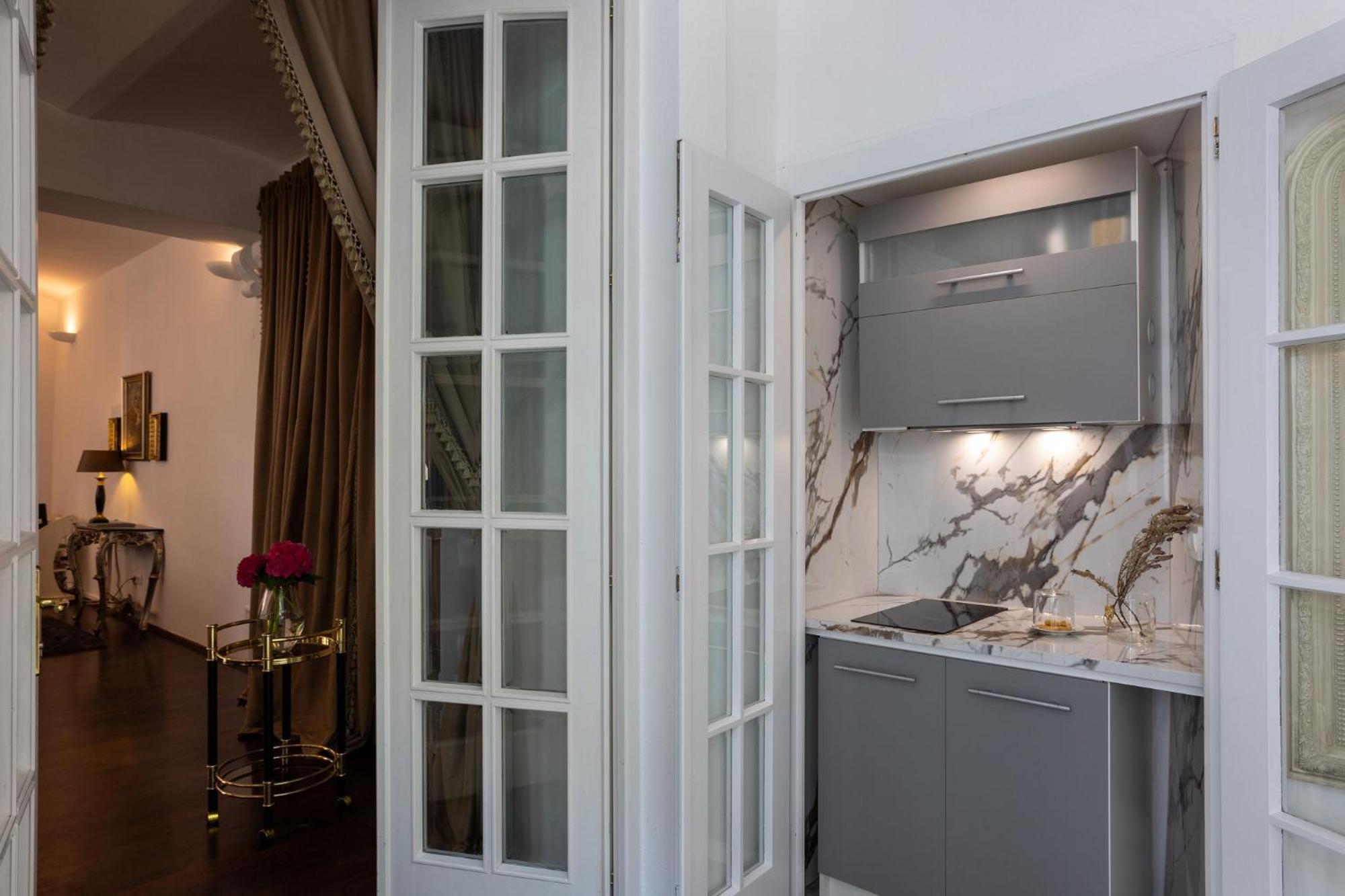 Ljubljana Palace Suites Apartment *